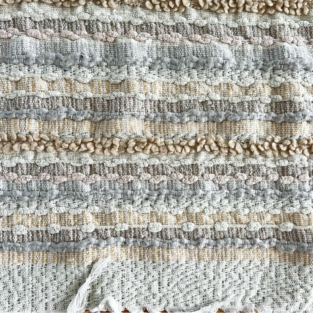 London Kaye | Crochet Rug - Picture 4 of 6